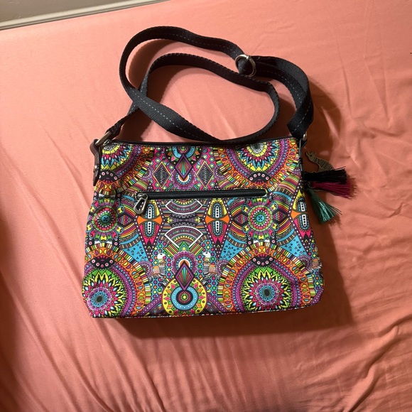 Sakroots Women's Artist Circle Flat Crossbody, Rainbow Wanderlust - Picture 4 of 12